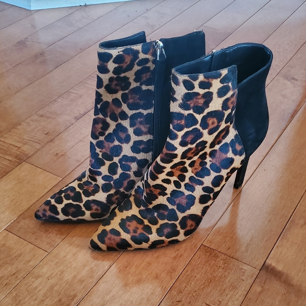 Nine West Leopard Tomorrow Booties in Size 10.5